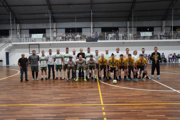 Imagem ilustrativa da notícia: 35 Gols marcam a primeira rodada do Municipal de Futsal